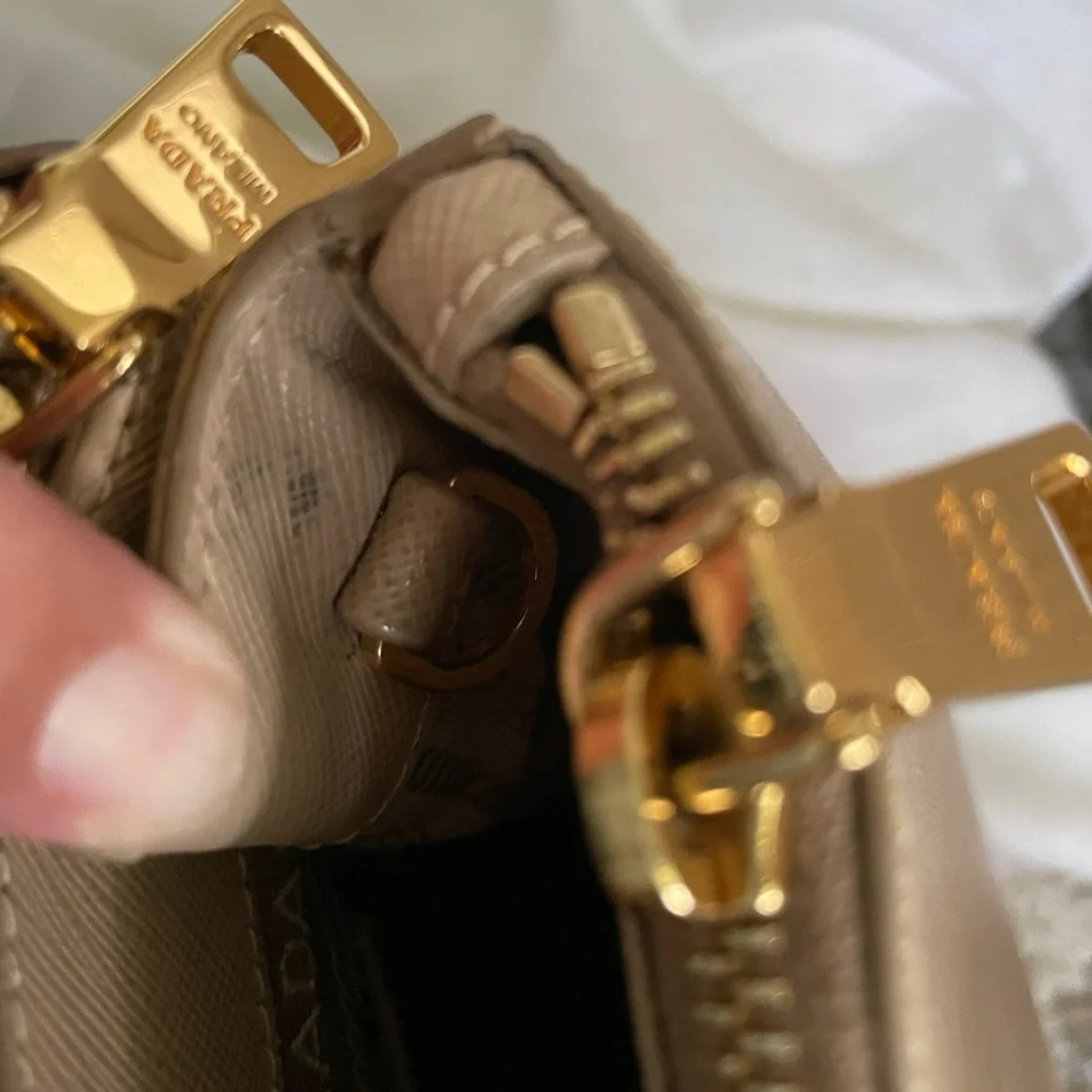 PRADA - Saffiano Large Galleria Double Zip Tote in Beige - Picture 14 of 16